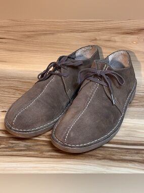 Clarks Originals Desert Trek brown suede shoes men’s size 10